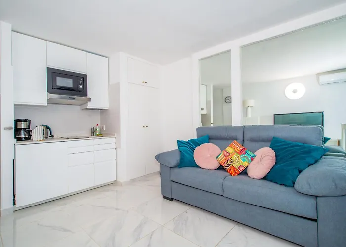 Colourful Bright Centred Aparment With Ocean View 911, Ponderosa