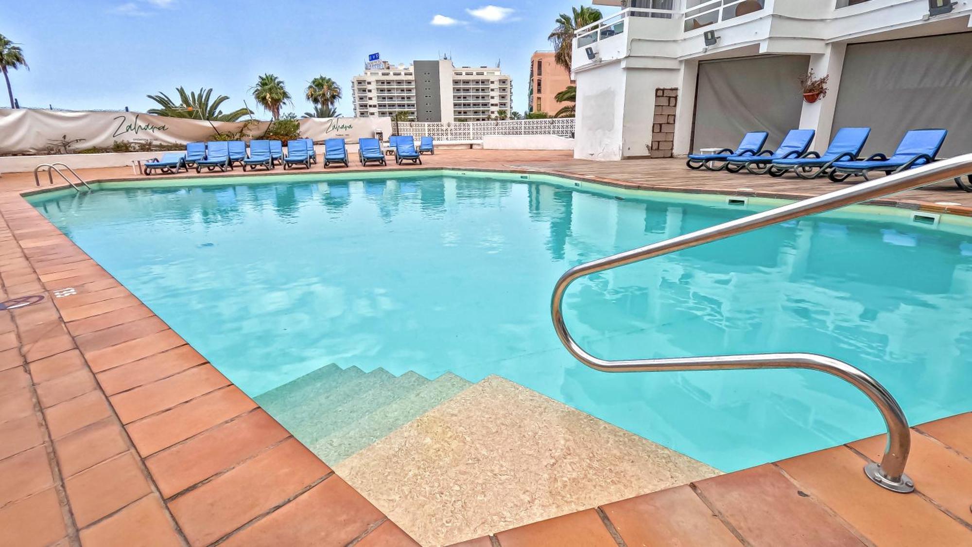 Colourful Bright Centred Aparment With Ocean View 911, Ponderosa *