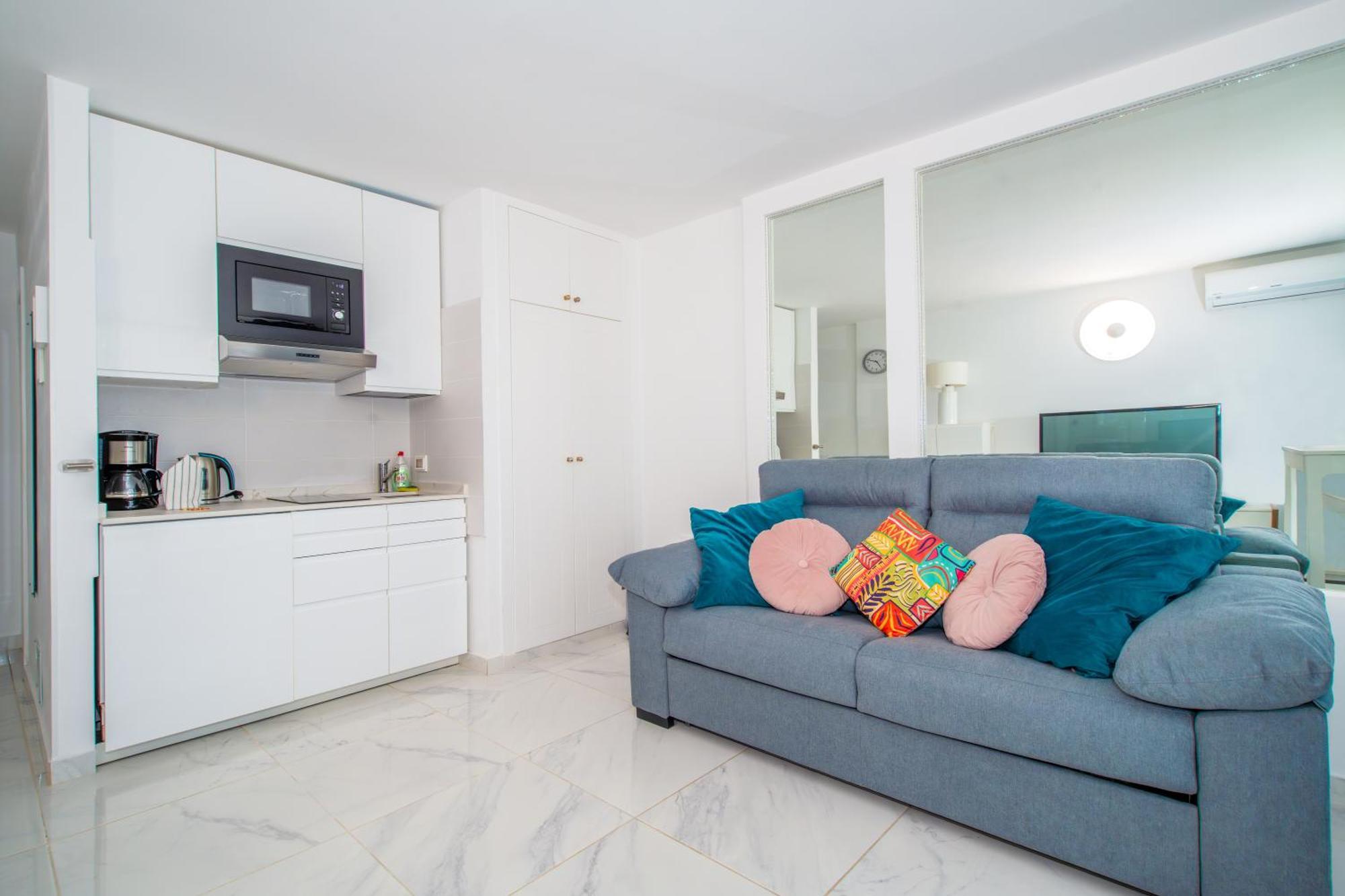 Colourful Bright Centred Aparment With Ocean View 911, Ponderosa *